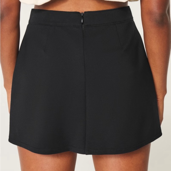 Ultra high-rise line A mini skirt size s. - Picture 3 of 8
